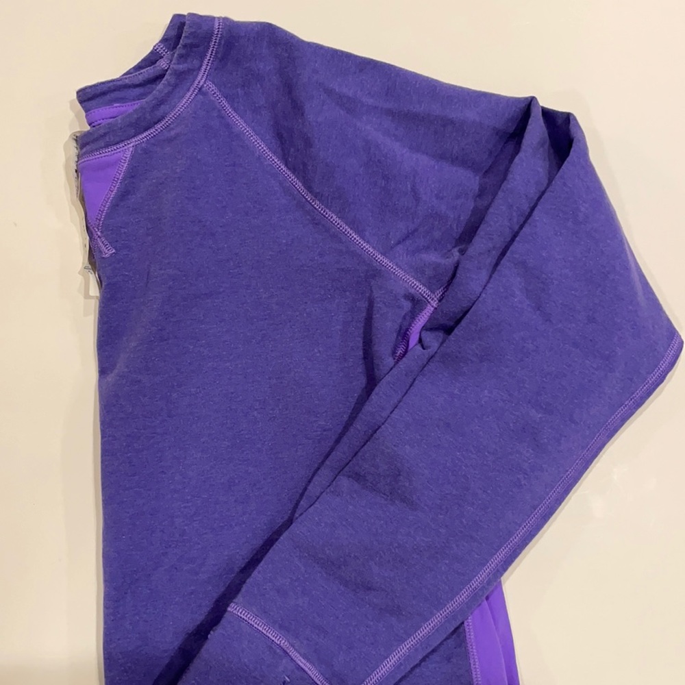 Lululemon top